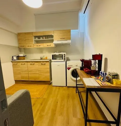 Apartment B&g In The Center Of *