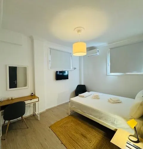 B&g In The Center Of Apartamento Patras